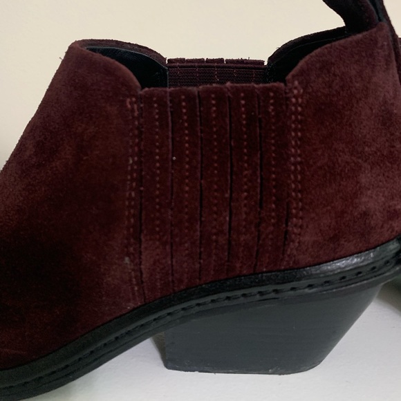 Via Spiga Farley Pointed Toe Ankle Boot Suede - Picture 3 of 6